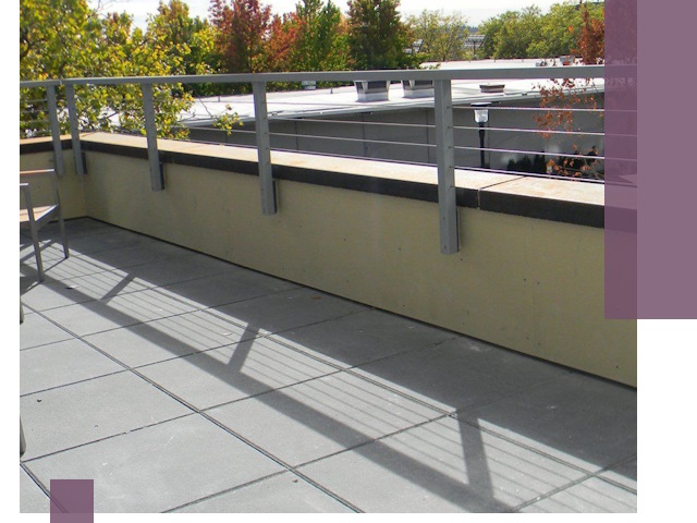 Металлические парапеты под ключ в Ирбите: монтаж и изготовление